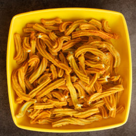 Besan Murukku