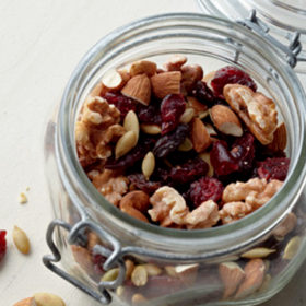 Pepitas Pumpkin Seed Snack Mix with Cranberries