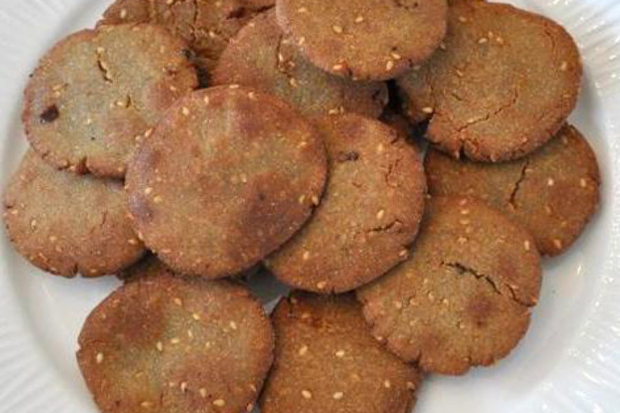 Bajra Ki Tikki