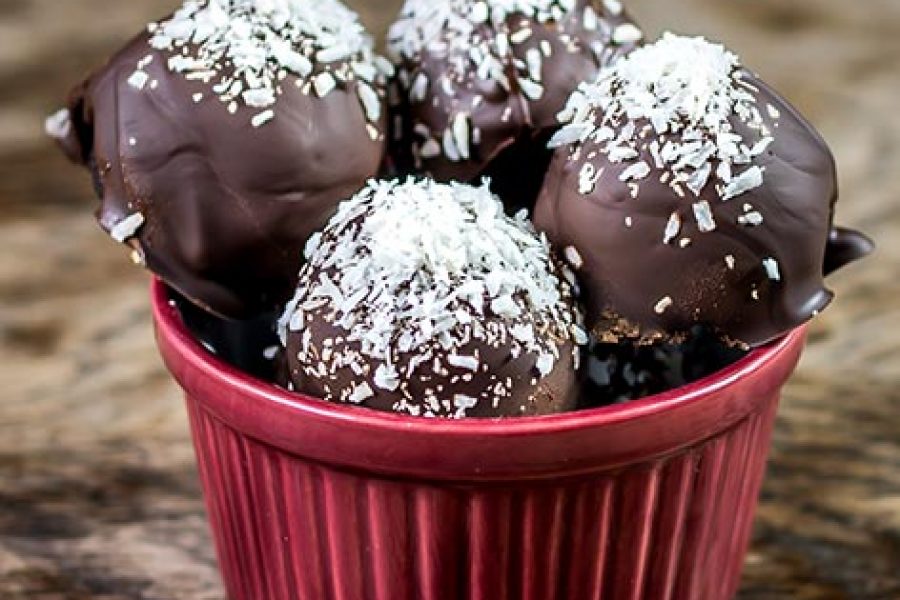 No bake chocolate coconut balls
